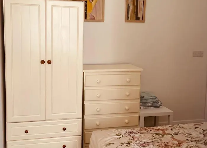 Colton House - 3 * Талламор